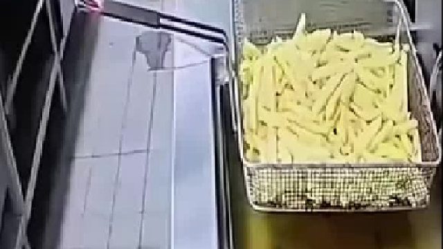 大湿：你以为跟你闹着玩呢？