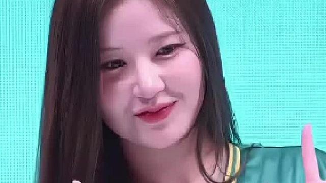 韩国“最顶人妻啦啦队”金海丽