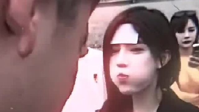 亲一口在吐也值了