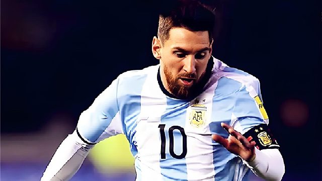 真拼！梅西与队友撞墙配合连过5人，累到弯腰让人心疼