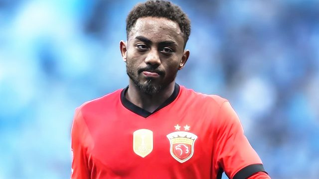 反向傅欢！海港外援拼命回追60米，破坏河南队单刀球