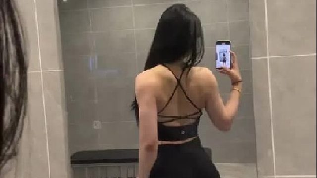 想看可以，别盯着太久