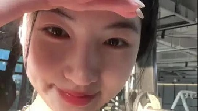 会有破碎，但阳光明媚才是我