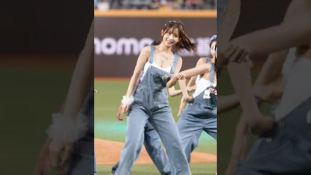 啦啦队一出场，全场都亮堂