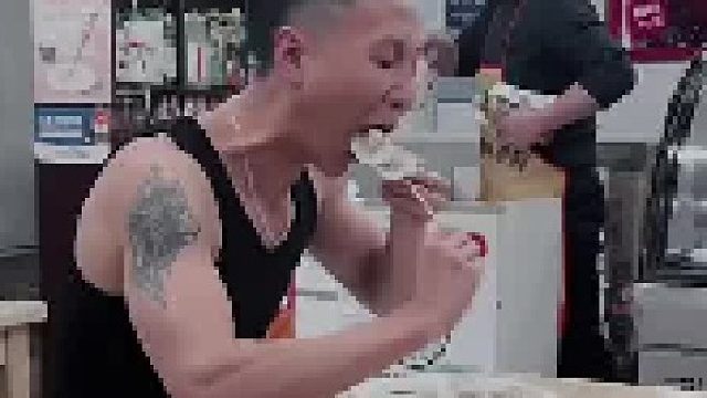 老板：不好有饕餮，进我店