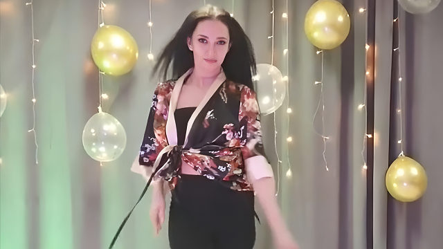 俄罗斯姑娘才艺表演24.01.14_金克斯(阿柳娜)01