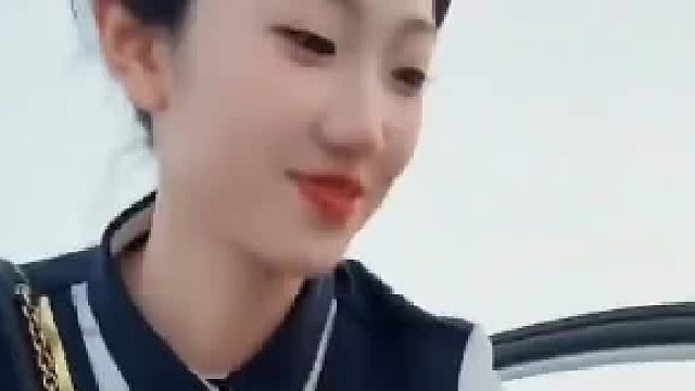 一个空姐的职业微笑背后的阴谋[呲牙]