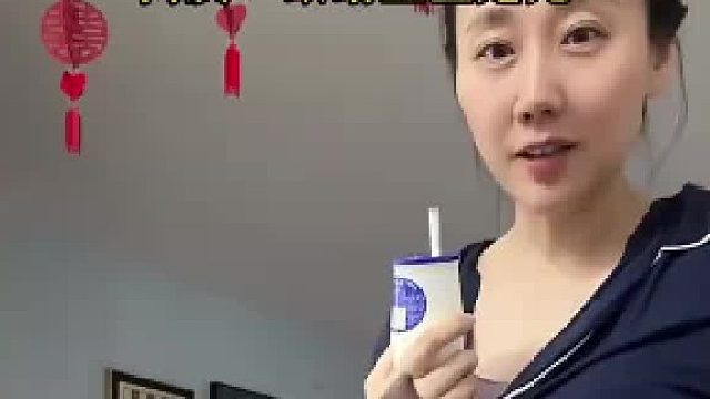 孕晚期想吃巧克力冰淇淋，老公代吃解馋