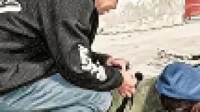 为了赢也是拼了老命！