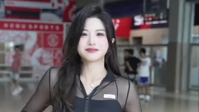 御姐和甜妹 哪个会是你的菜？