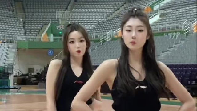 不怯场，不慌张，自信最漂亮