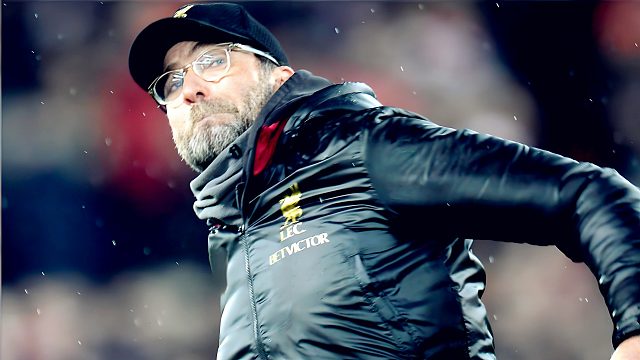 数学题！利物浦名场面：克洛普撒野狂欢，连续挥拳多少次？