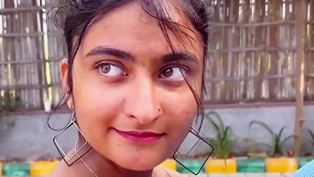 女子为钱赴约陌生男，却发现对方是老公