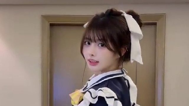 你再和别人说话我要吃醋了