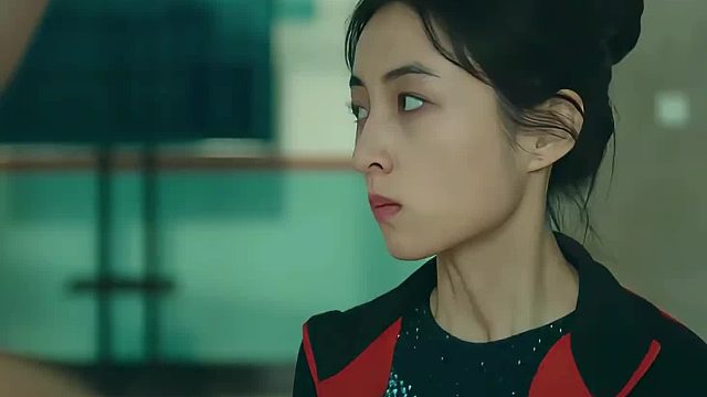 遇到难回答的问题，又不说话了