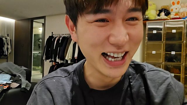 童锦程养老式直播，一看收入还有四千多万，把自己都吓了一跳