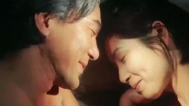 美女欲望强烈    跟老公的朋友不继的偷