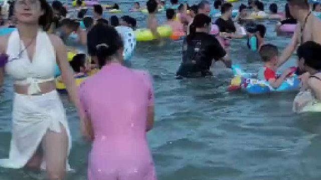 救粉红色的衣服