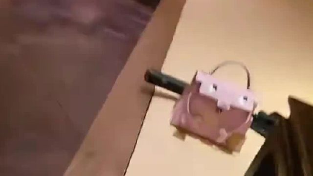 “这个包竟然这么贵”