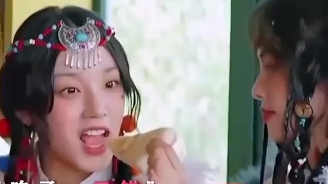 白鹿：撤回一口饼。宋雨琦：吐出来应该就不算了吧哈哈哈哈