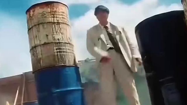 “主角能有几多愁 就怕腿法断水流”