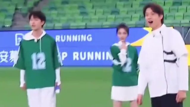 范丞丞和白鹿两人加起来两百个心眼子哈哈哈一个敢想，一个敢做