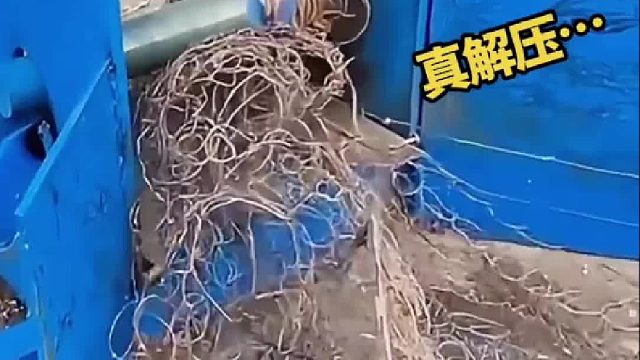 废铁丝缠绕压缩，看着真解压
