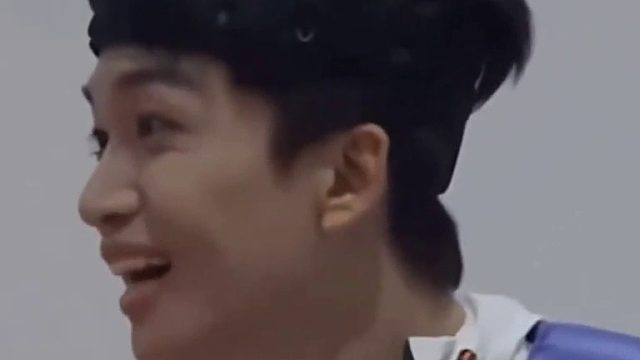 黄子弘凡：谁会叫bird这么呆的名字。张远：我都叫了二十多年了。