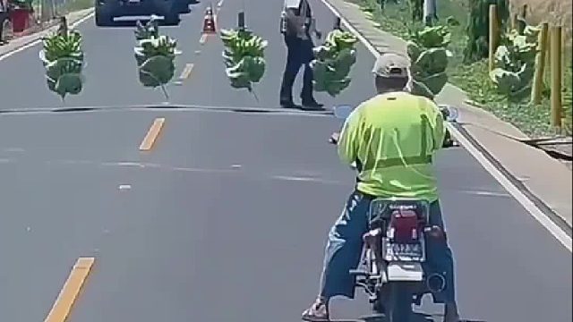 你永远不知道堵车的原因是什么