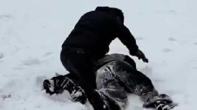 老婆愿意，老公愿意，闺蜜愿意，网友不愿意