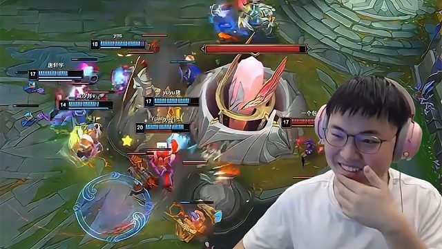 【Uzi】夺冠热门小草包被主播队淘汰，乌兹傻眼：本来小草包直邀的，但是他说要打海选，结果被淘汰！