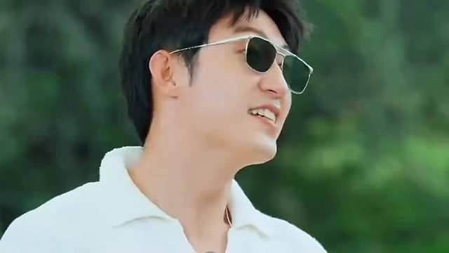 范丞丞气到自怼哈哈哈