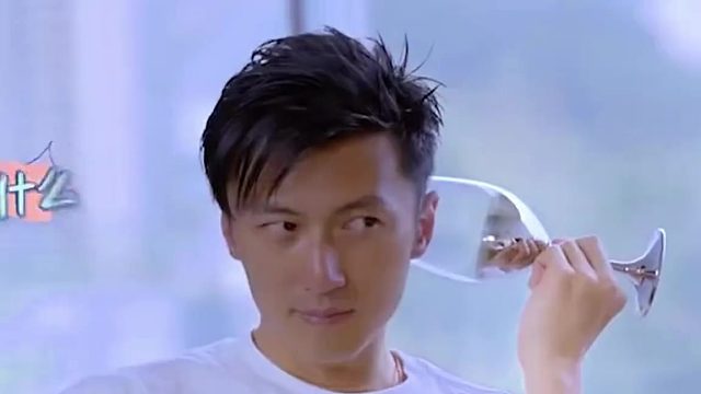 容祖儿：谢霆锋你买个游艇送给我们！阿sa：度假屋也行