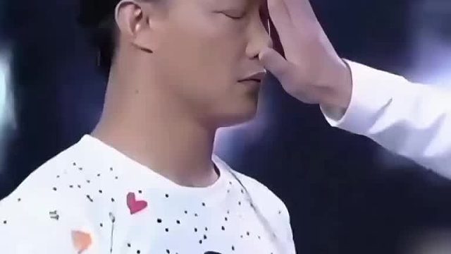 谢娜陈奕迅 憋笑名场面