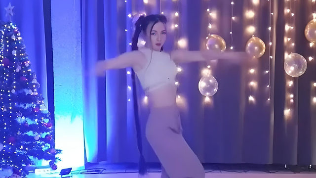 俄罗斯姑娘才艺表演24.01.16_空军(阿妮亚)03