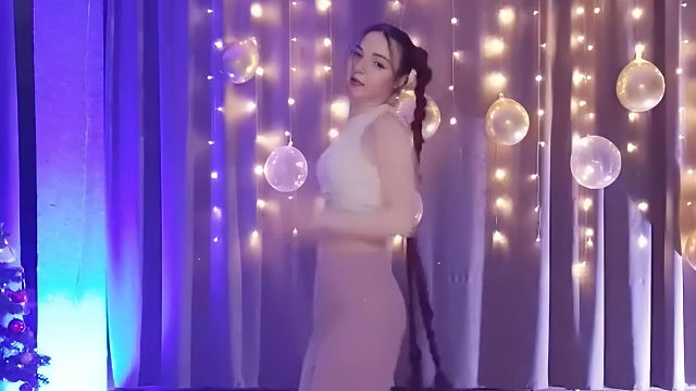 俄罗斯姑娘才艺表演24.01.16_空军(阿妮亚)09