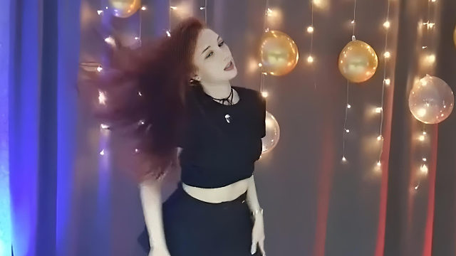 俄罗斯姑娘才艺表演24.01.16_静儿(拉达)03