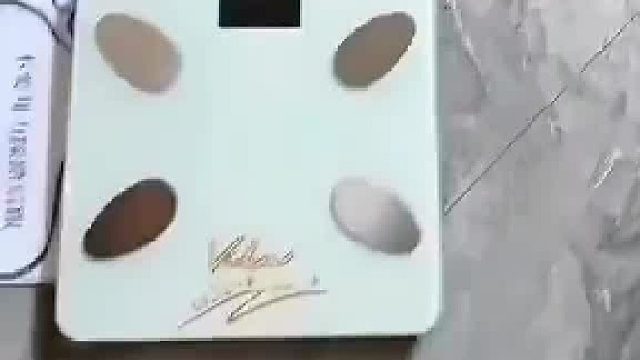 体重140斤的43码脚女孩，身材比例惊艳！