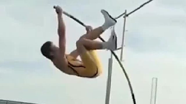 这情形也太难堪了