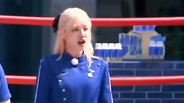 当范丞丞猜姓周的歌手