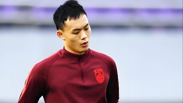 昔日国青核心！刘若钒3次世界级过人：贝尔式外线超车