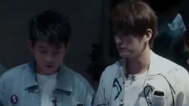 是兄弟就要狠狠戳他肺管子。