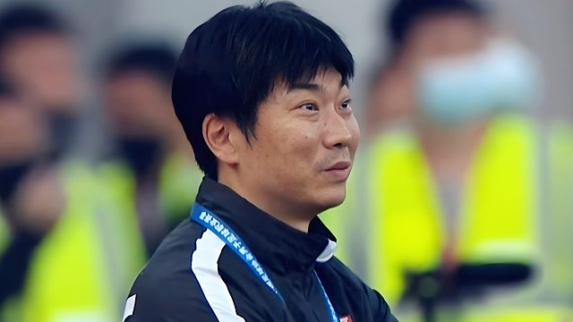 哭笑不得！中超VAR反悔名场面：亚泰进球先判有效又被吹掉