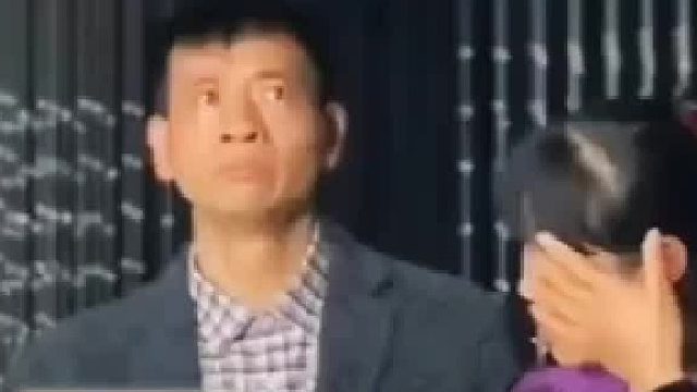 这是怎么回事？难受的人是不是反了？