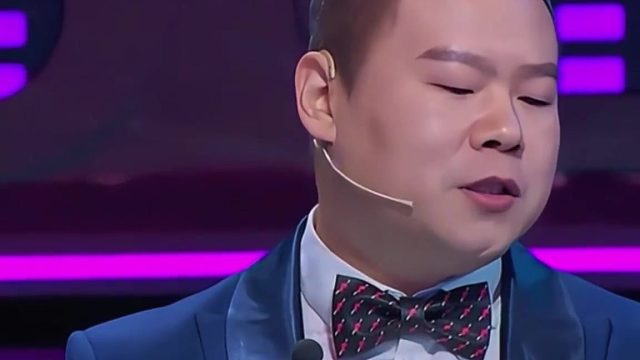 “说出救狗的那刻，那表情不像演的”