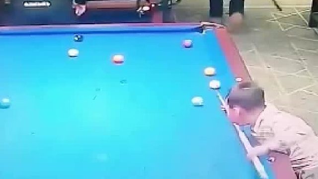 这青年着实不露锋芒