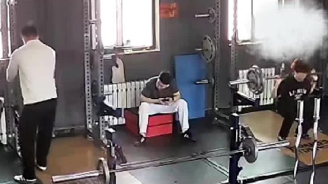 我是保安，保卫会员平安