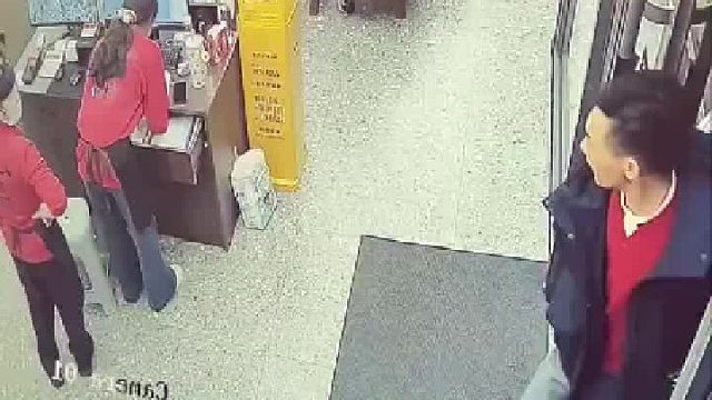 当爹的心疼坏了，自己的小棉袄舍不得骂一句呢