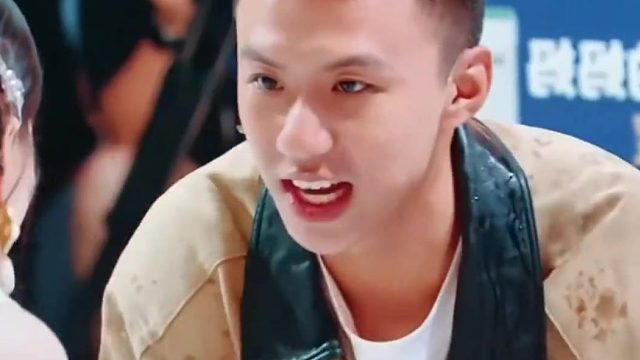 《就这嘴皮子够我练一阵子了》