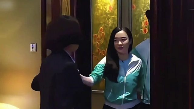 嗯哼居然喊李晨爸爸